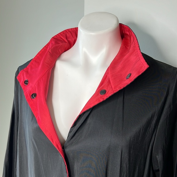 Vintage Nylon Raincoat size large - Picture 5 of 7